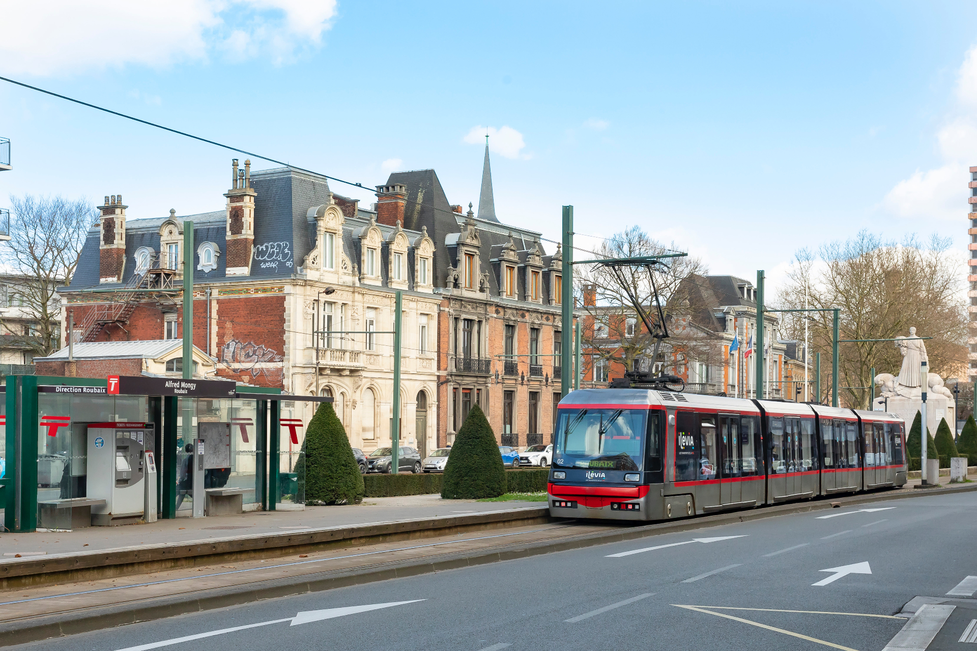 La Maison d'Alfred — station de tram Alfred Mongy, Roubaix