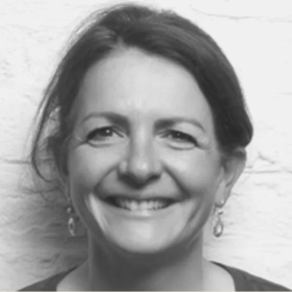 Diane De Basly — Coach & Accompagnatrice – Être & Agir