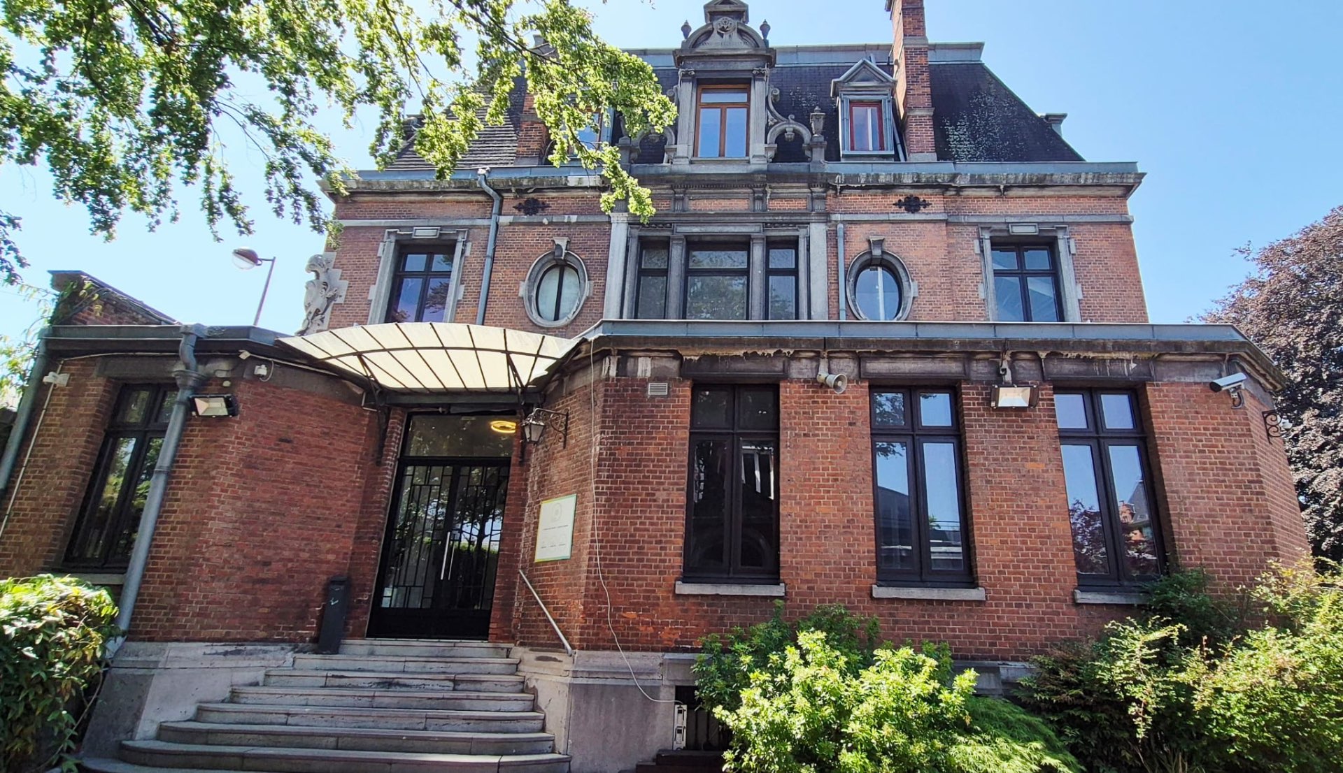 La Maison d'Alfred — façade extérieure à Roubaix